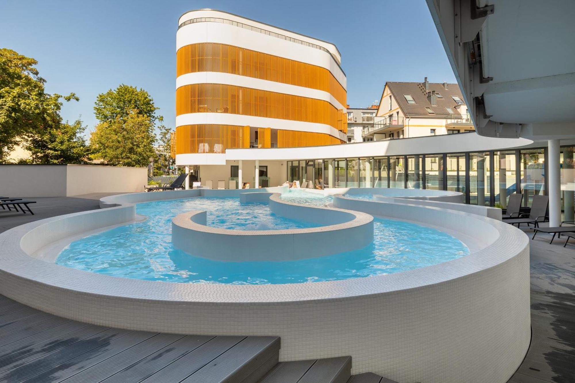 Lux With Swimming Pool & Fitness In Baltic Waves By Rent Like Apartment Misdroy